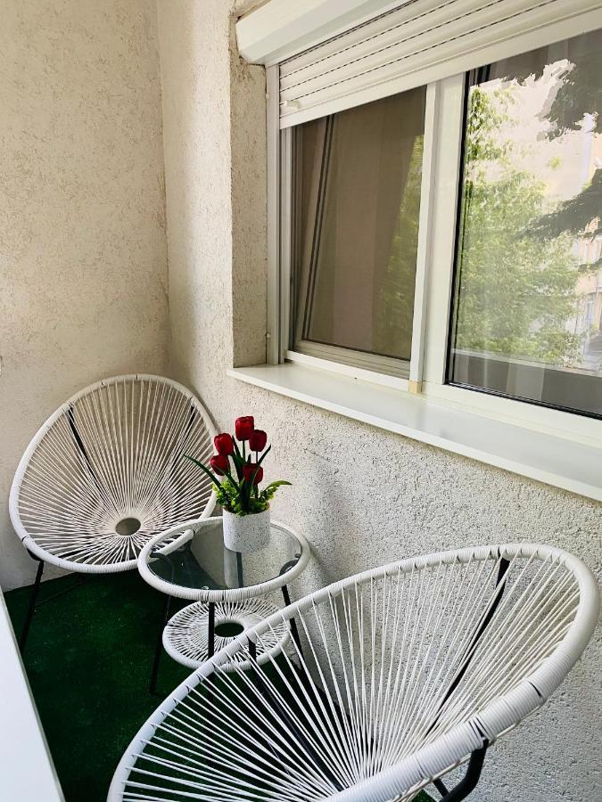 Sellada Apartament Carei Exterior foto